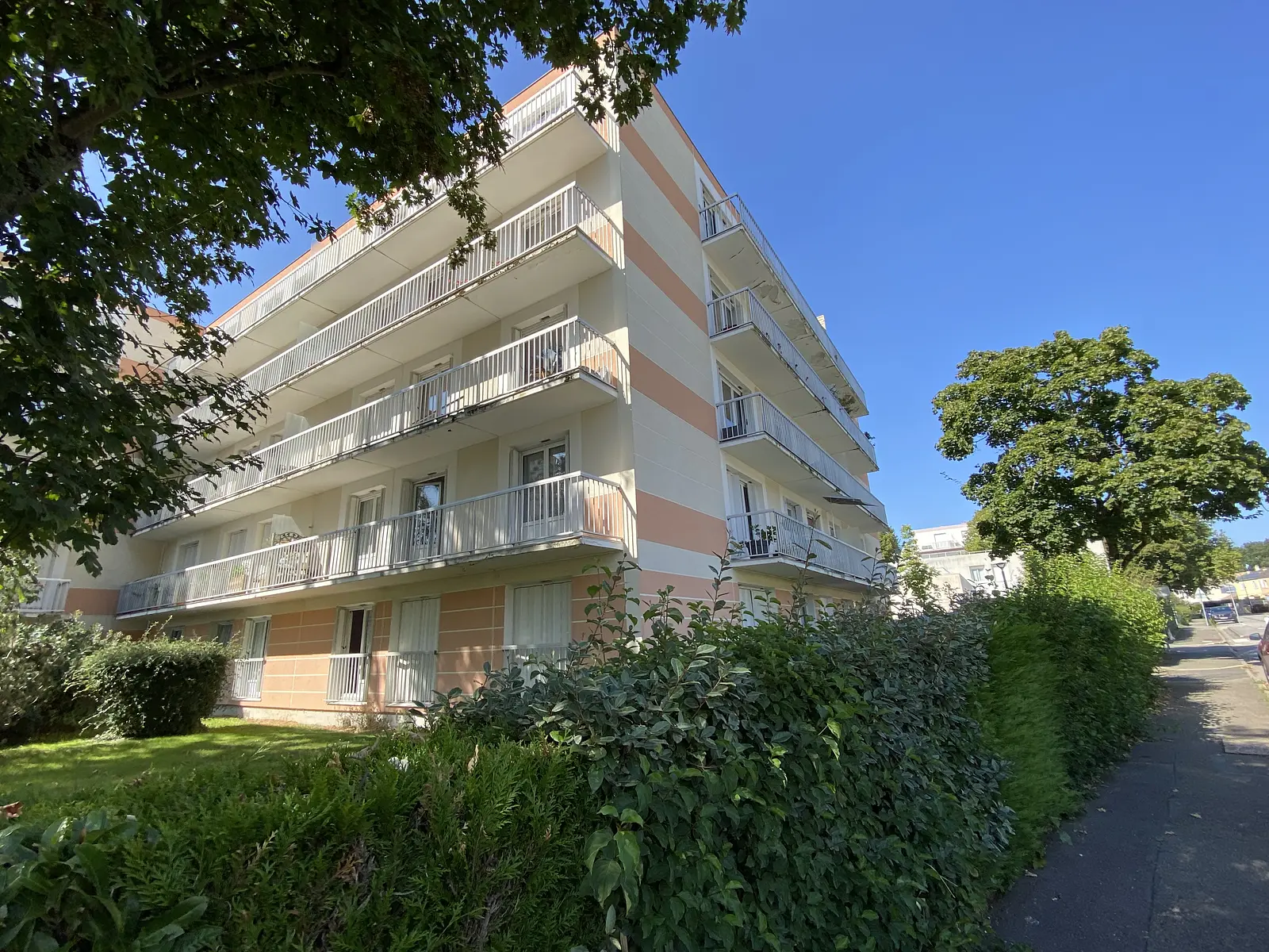 Photo Appartement T5 - 95m2 avec parking boxé