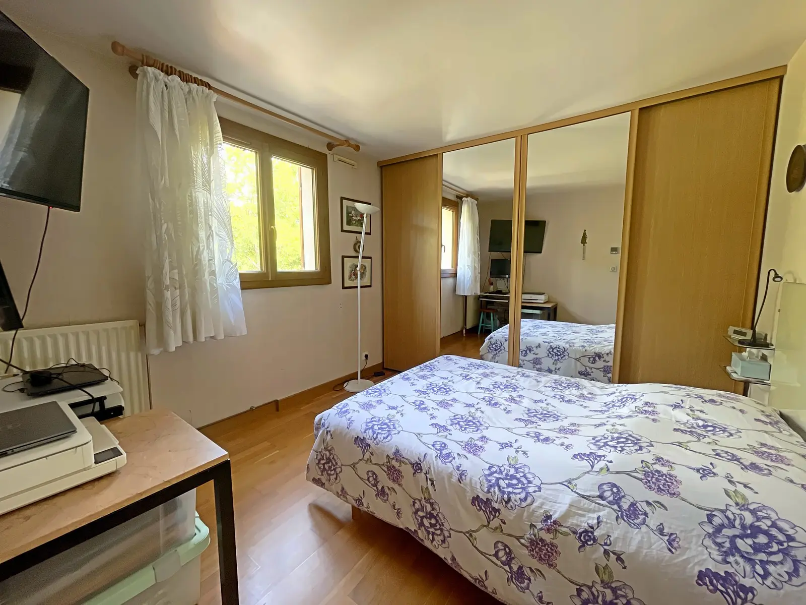 Photo Maison de ville de 81m2, avec 3 chambres et garage attenant