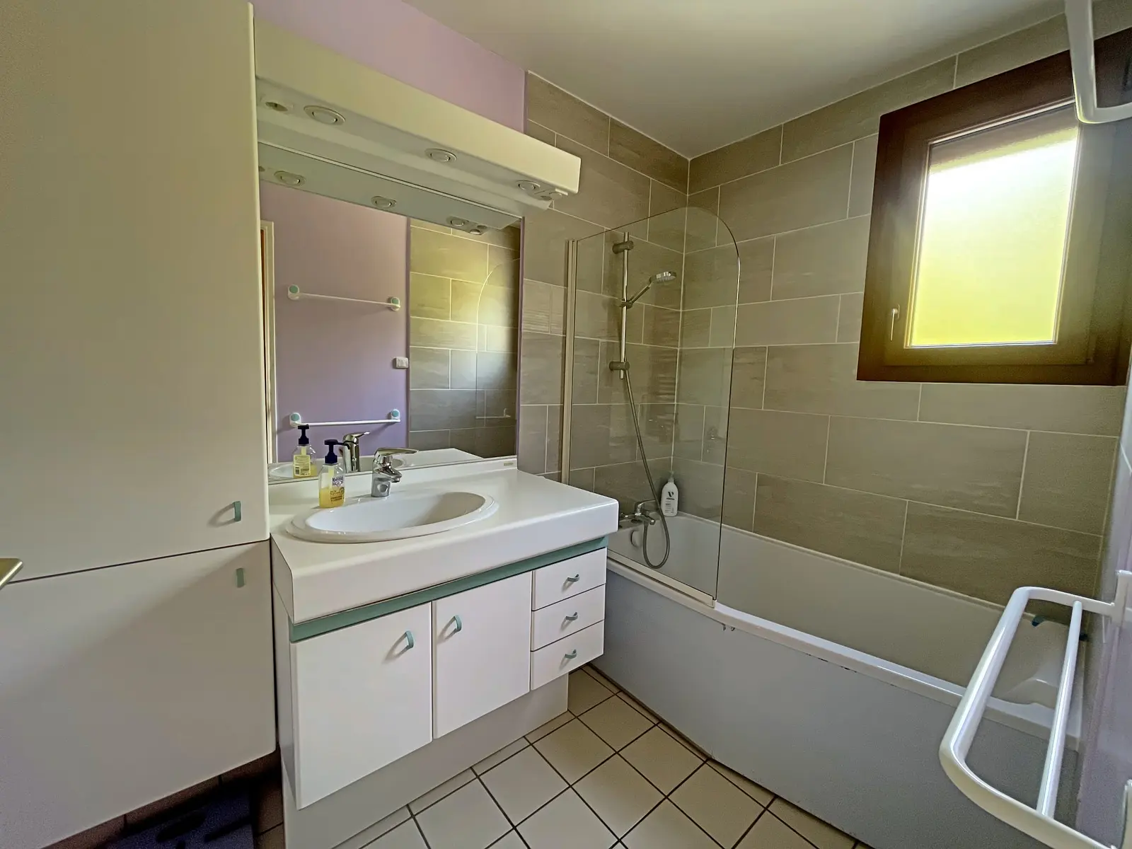 Photo Maison de ville de 81m2, avec 3 chambres et garage attenant