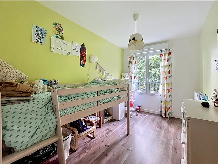 Photo Appartement T4 de 77m2, balcon, 2 parkings et une cave