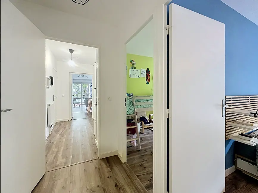Photo Appartement T4 de 77m2, balcon, 2 parkings et une cave