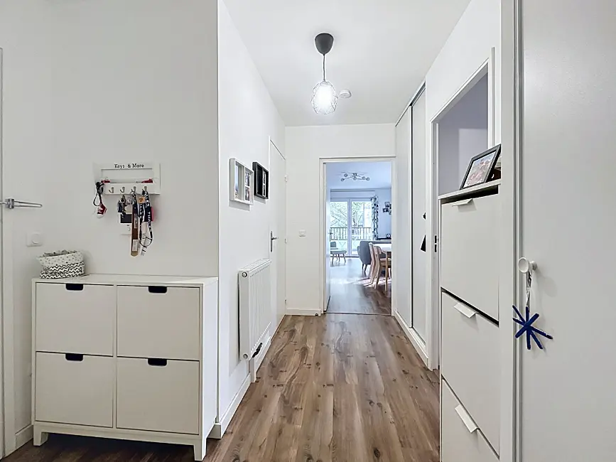 Photo Appartement T4 de 77m2, balcon, 2 parkings et une cave