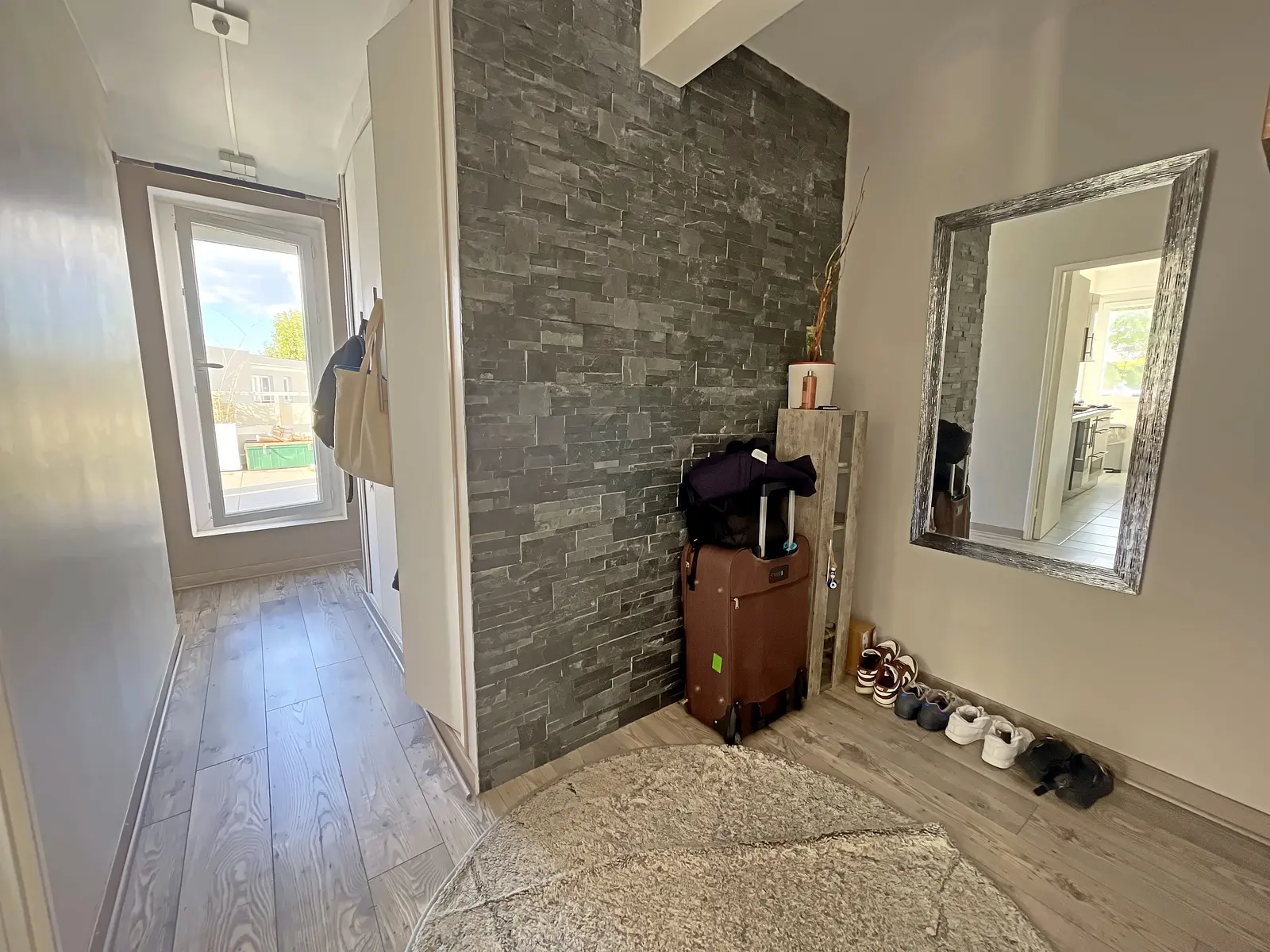 Photo Appartement T2 avec grande terrasse, parking, potentiel DPE C