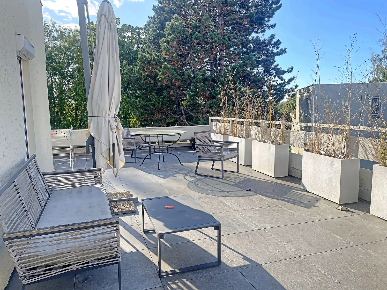 Photo Appartement T2 avec grande terrasse, parking, potentiel DPE C