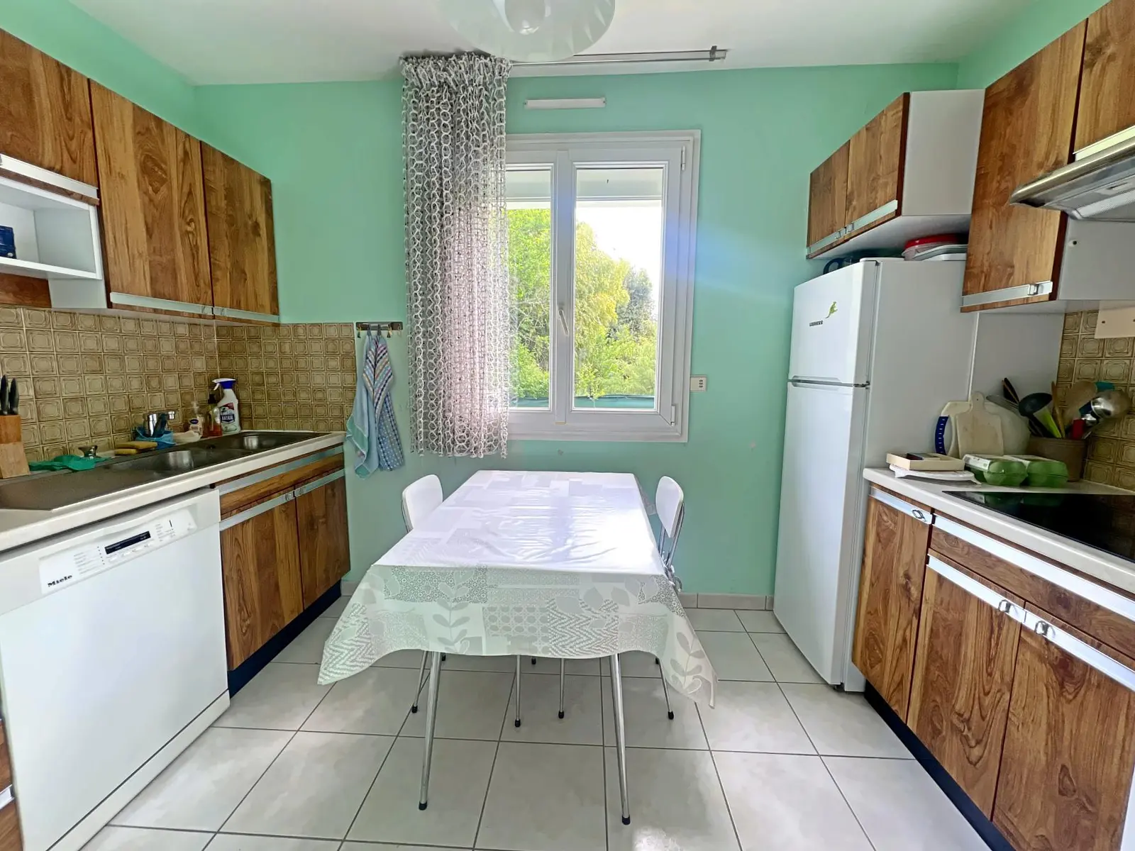 Photo Maison individuelle avec sous-sol total, DPE D